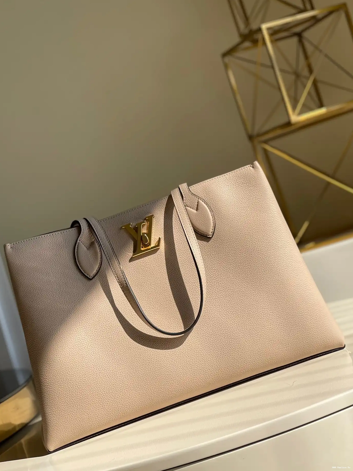AAA Replica Ru SHOPPER LOCKME LOUIS VUITTON 0705